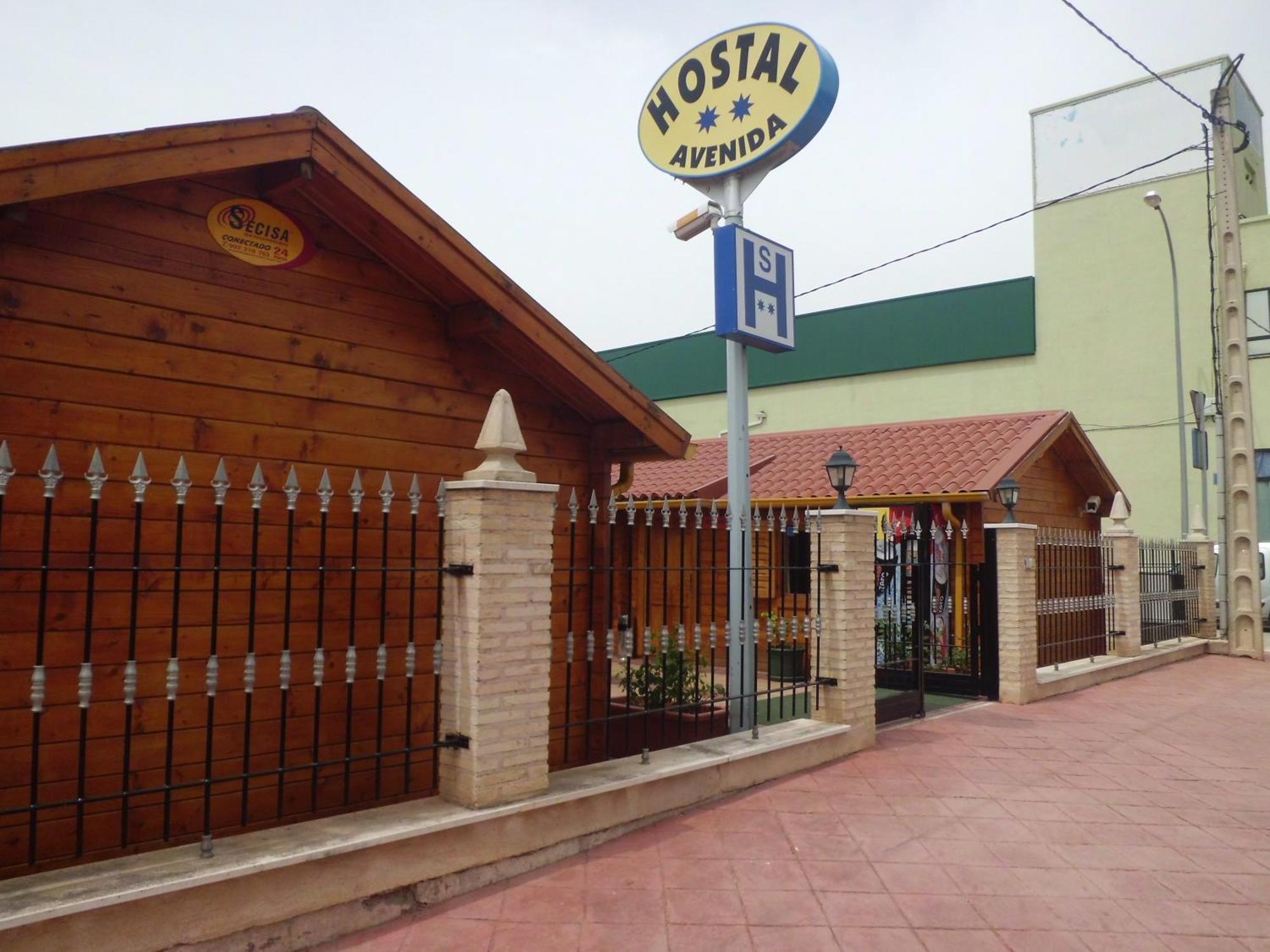 Hostal Gran Avenida Tarancón Екстериор снимка